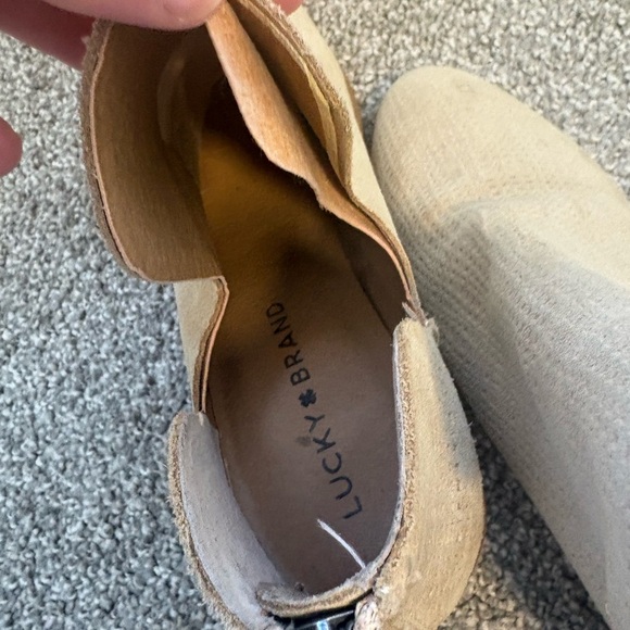 Lucky Brand Power Suede‎ Cutout Ankle Bootie Size 7 - Picture 9 of 14